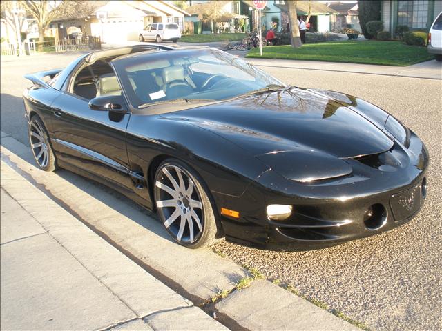 Pontiac Firebird 1998 photo 2