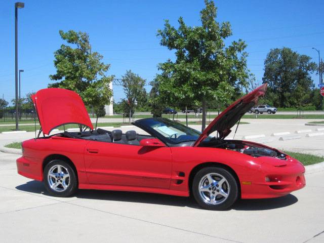 Pontiac Firebird 1998 photo 1