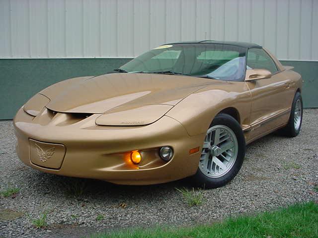 Pontiac Firebird 4dr Sdn V6 CXL Coupe