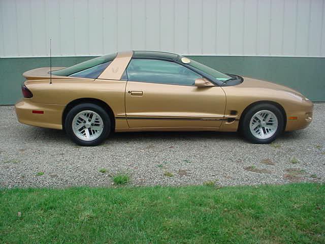 Pontiac Firebird 1998 photo 3