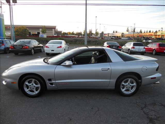 Pontiac Firebird 1998 photo 3