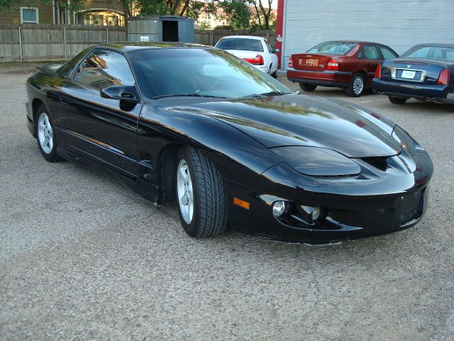 Pontiac Firebird 1998 photo 2