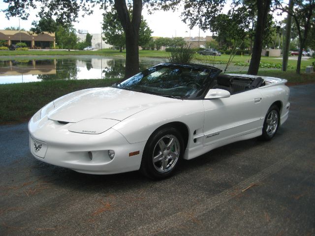 Pontiac Firebird 1999 photo 4