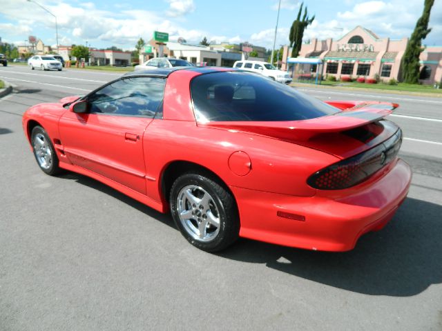 Pontiac Firebird 1999 photo 1