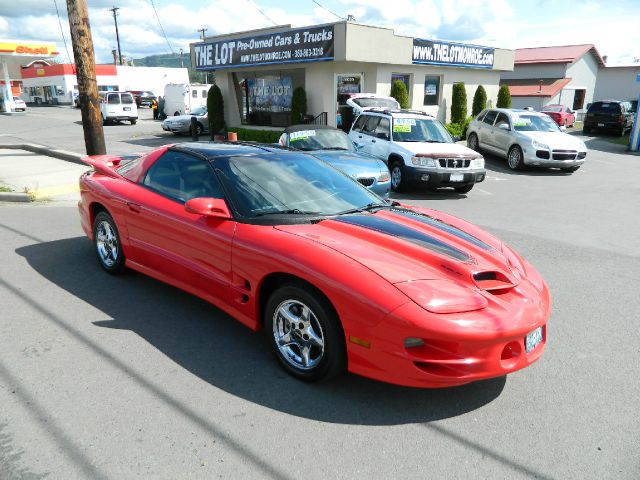 Pontiac Firebird 1999 photo 2