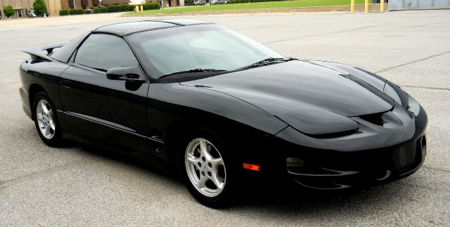 Pontiac Firebird 4dr Sdn V6 CXL Coupe