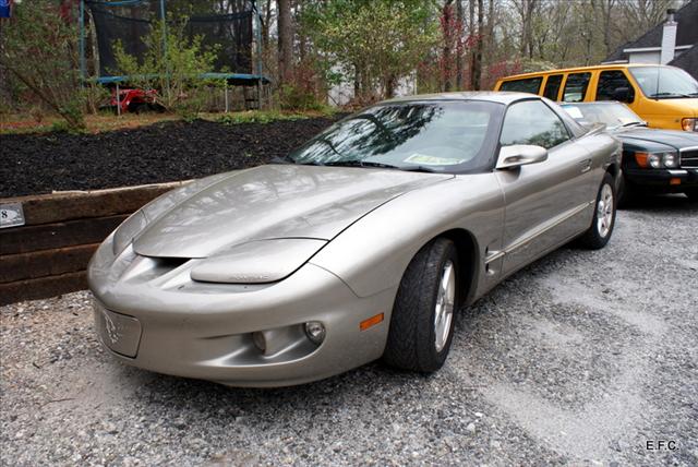 Pontiac Firebird 1999 photo 2