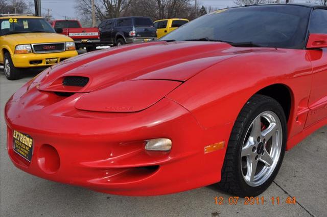 Pontiac Firebird 2000 photo 1