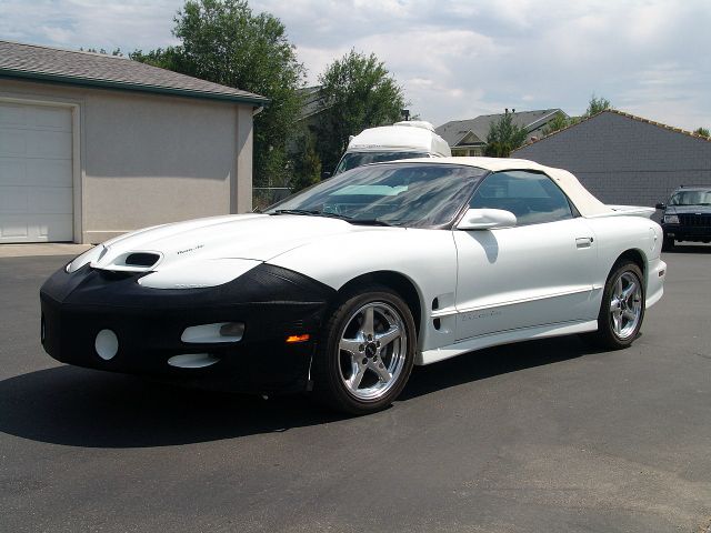 Pontiac Firebird 2000 photo 3