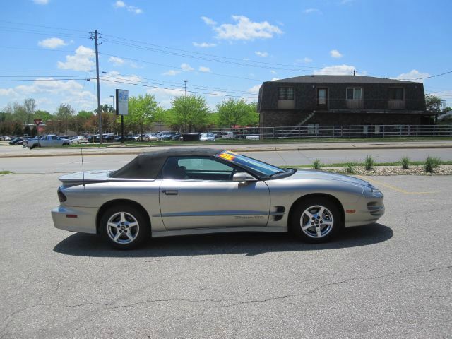 Pontiac Firebird 2000 photo 5