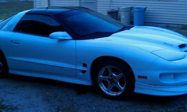 Pontiac Firebird 2000 photo 2