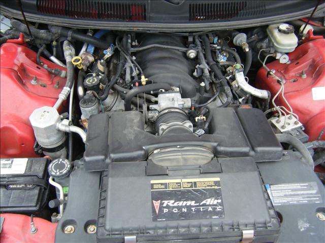 Pontiac Firebird 2000 photo 4