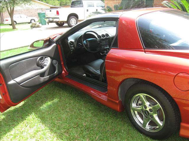 Pontiac Firebird 2001 photo 4