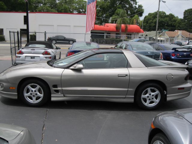 Pontiac Firebird 2001 photo 17