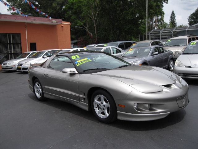 Pontiac Firebird 2001 photo 18