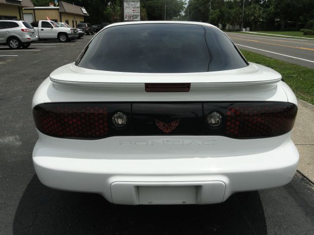 Pontiac Firebird 2001 photo 12