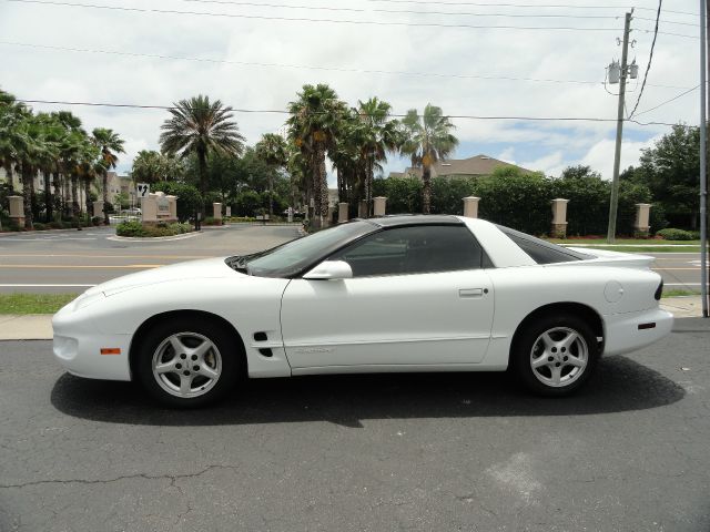 Pontiac Firebird 2001 photo 13