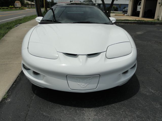 Pontiac Firebird 2001 photo 2