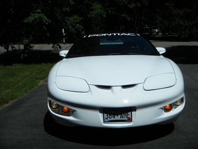 Pontiac Firebird 2001 photo 2