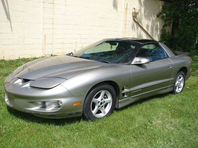 Pontiac Firebird 2001 photo 12