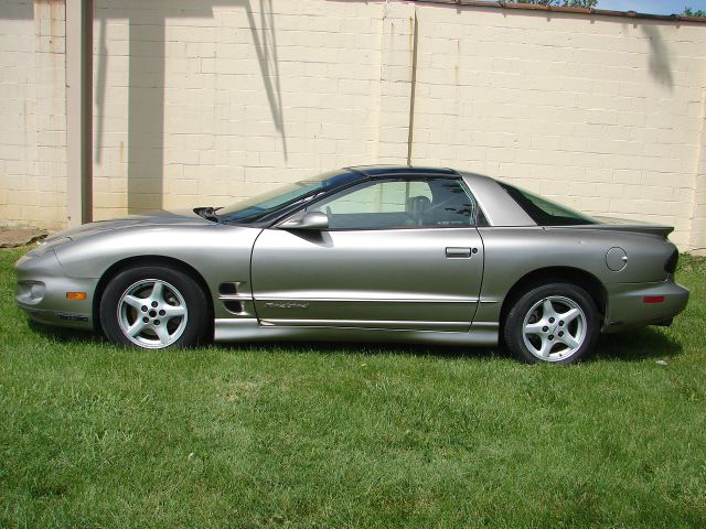 Pontiac Firebird 2001 photo 14