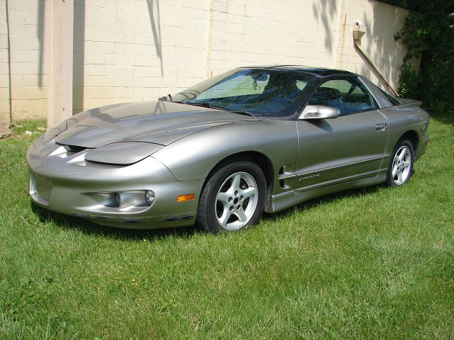 Pontiac Firebird 2001 photo 29