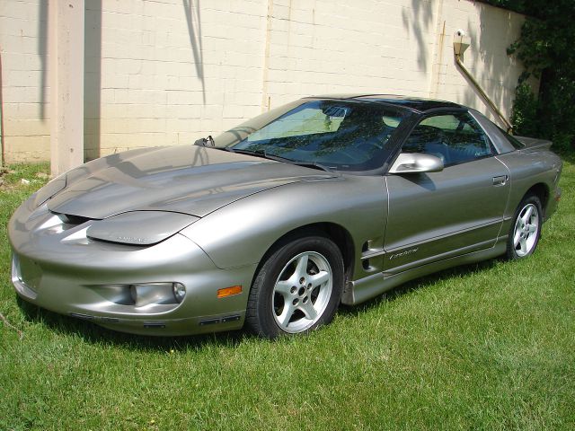 Pontiac Firebird 2001 photo 3