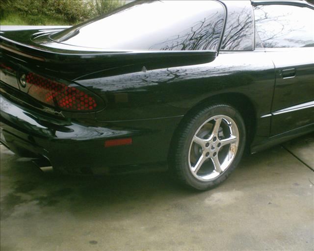 Pontiac Firebird 2002 photo 2