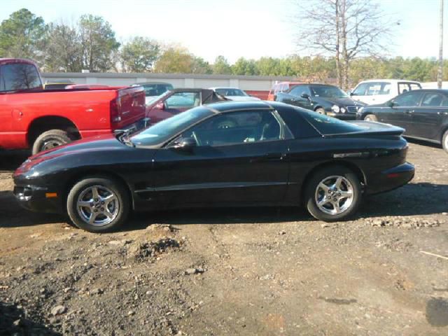 Pontiac Firebird 2002 photo 3