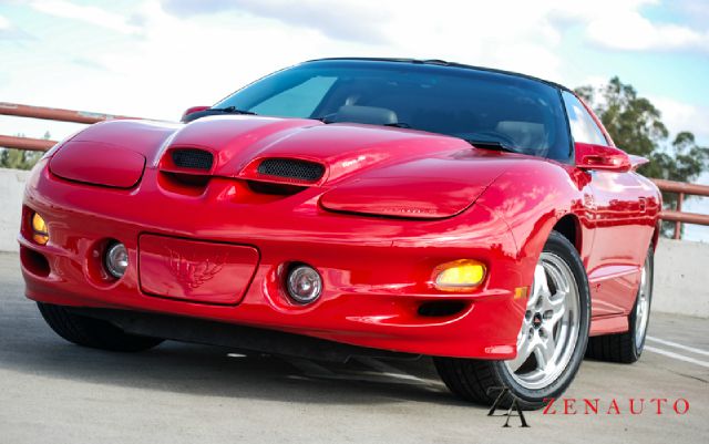 Pontiac Firebird 2002 photo 3