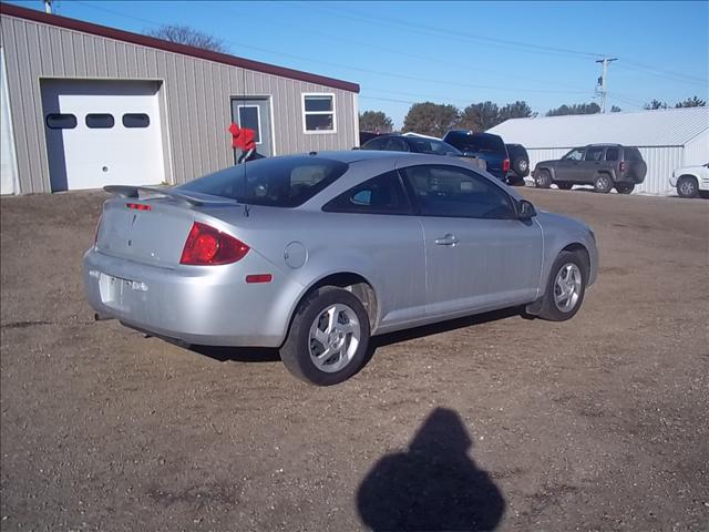 Pontiac G5 2008 photo 2