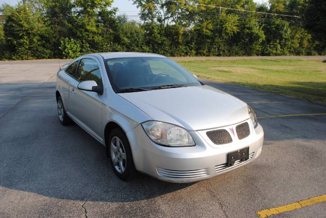 Pontiac G5 2009 photo 2