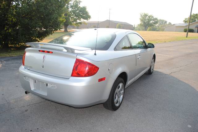 Pontiac G5 2009 photo 4