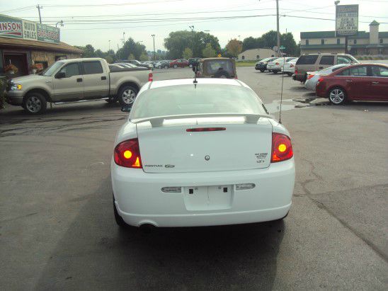 Pontiac G5 2009 photo 2