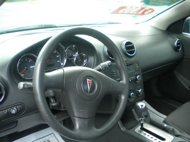 Pontiac G6 2005 photo 1