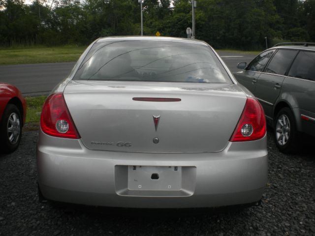 Pontiac G6 2005 photo 2