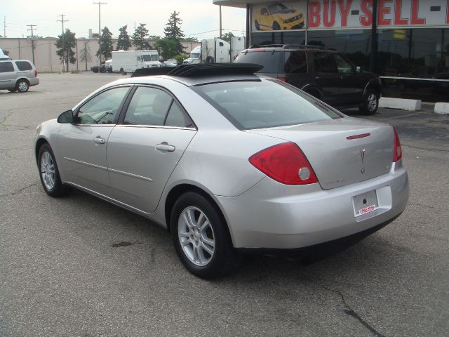 Pontiac G6 2005 photo 1