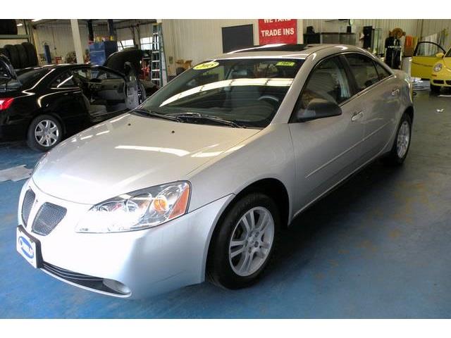 Pontiac G6 2005 photo 2