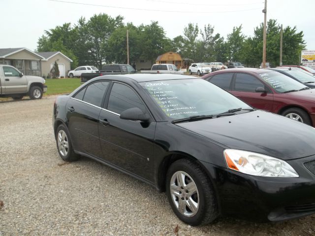 Pontiac G6 2006 photo 2