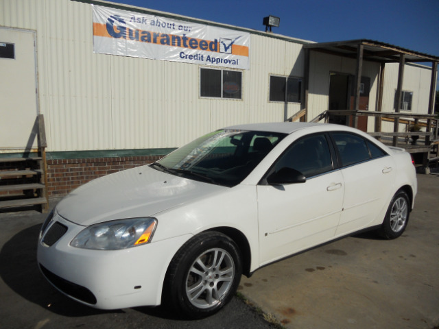 Pontiac G6 2006 photo 2