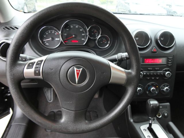 Pontiac G6 2006 photo 12