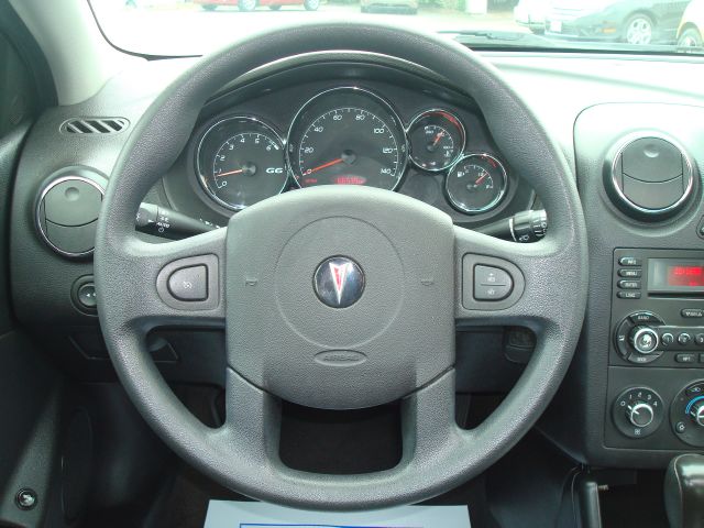 Pontiac G6 2006 photo 9