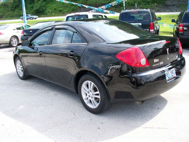 Pontiac G6 2006 photo 2