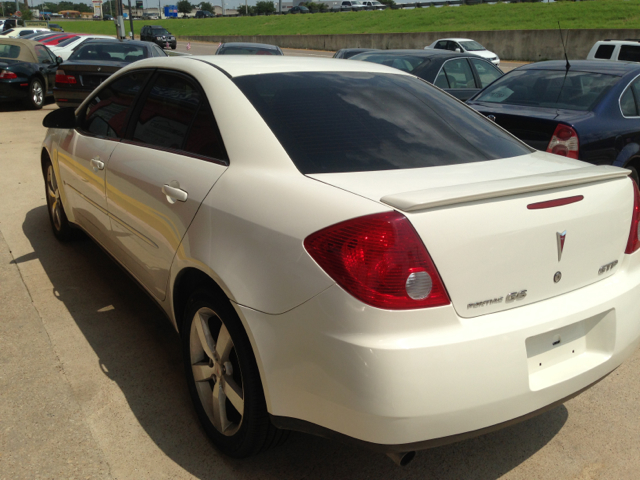 Pontiac G6 2006 photo 1