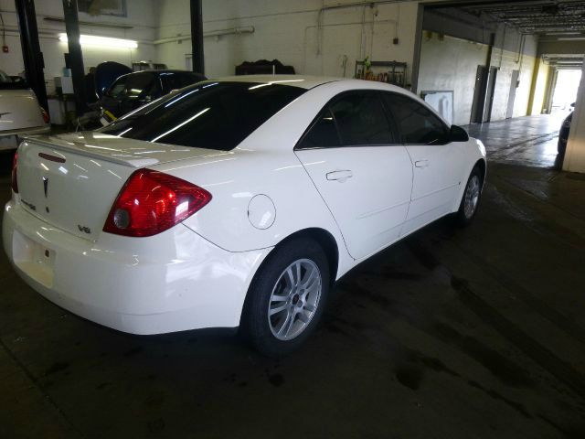 Pontiac G6 2006 photo 9