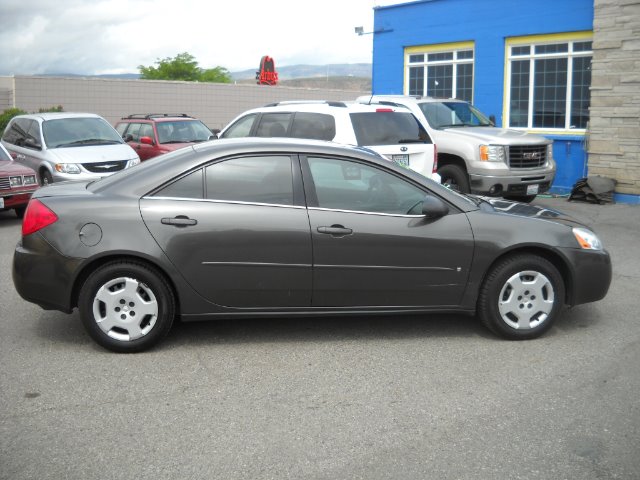 Pontiac G6 2006 photo 2