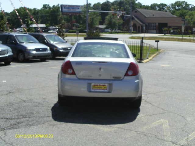 Pontiac G6 2006 photo 2