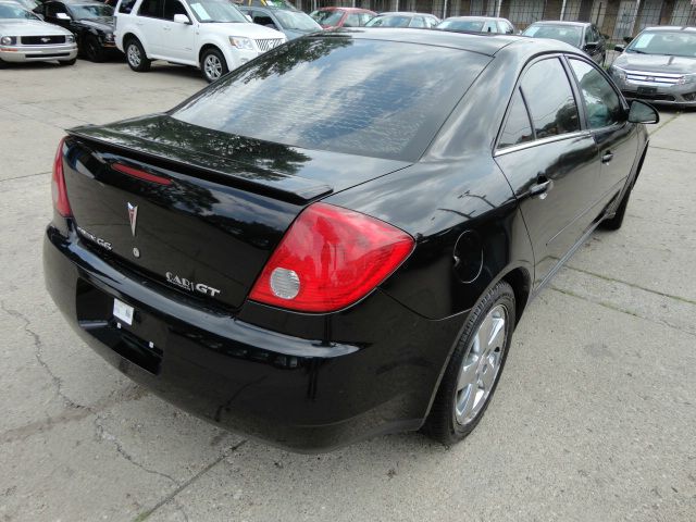 Pontiac G6 2006 photo 2