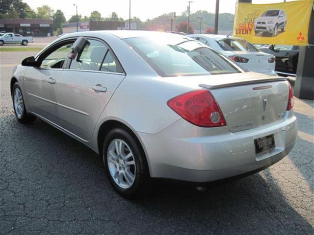 Pontiac G6 2006 photo 2