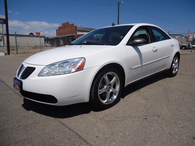 Pontiac G6 4dr Quad Cab WB 4WD SLT Sedan